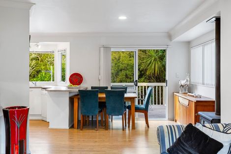 Photo of property in 24 Milan Drive, Glen Eden, Auckland, 0602