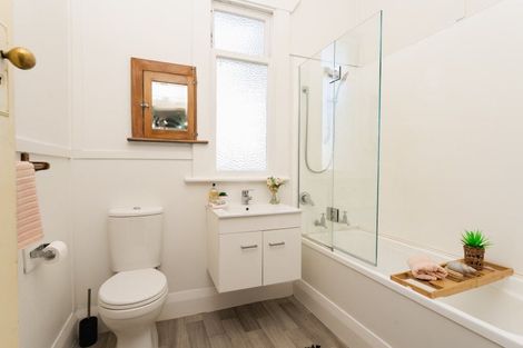 Photo of property in 237a Bay View Road, Saint Clair, Dunedin, 9012