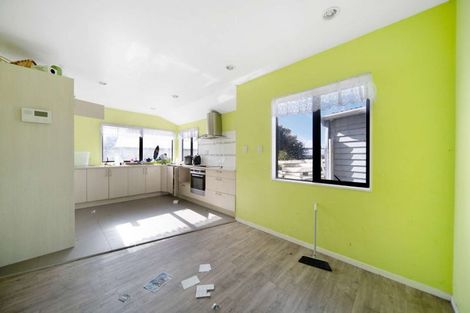 Photo of property in 26 Othello Drive, Clover Park, Auckland, 2023
