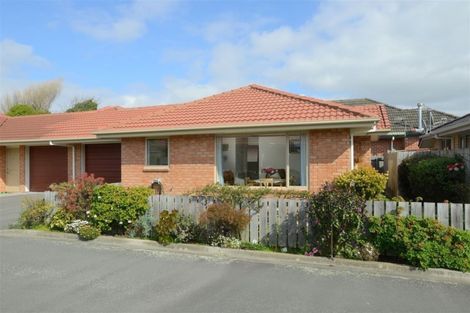Photo of property in 8/19 Collingwood Street, New Brighton, Christchurch, 8061