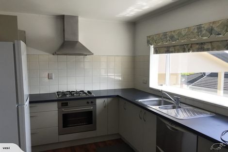 Photo of property in 13a Jacanas Place, Unsworth Heights, Auckland, 0632