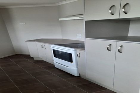 Photo of property in Amberley Park, 8/8 Village Place, Tuakau, 2121