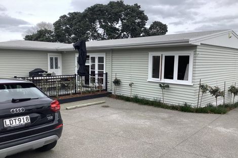 Photo of property in 115 Norwood Road, Bayswater, Auckland, 0622