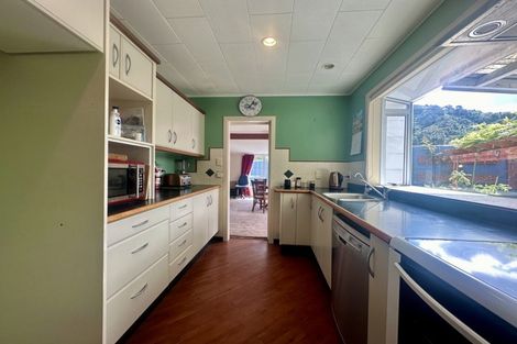 Photo of property in 22 Denver Grove, Totara Park, Upper Hutt, 5018