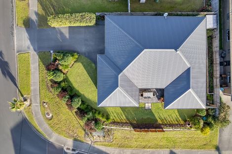 Photo of property in 26 Key West Drive, One Tree Point, 0118