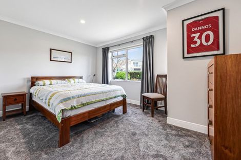 Photo of property in 21 Highgrove Drive, Grandview Heights, Hamilton, 3200