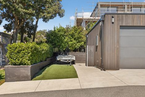 Photo of property in 98 Major Hornbrook Road, Mount Pleasant, Christchurch, 8081