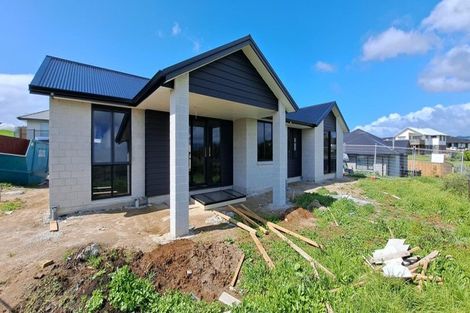 Photo of property in 17 Anglers Way, Omokoroa, 3114