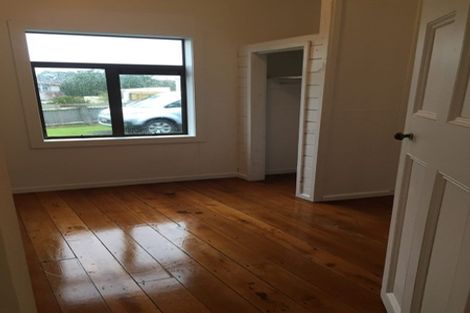 Photo of property in 104 Centennial Avenue, Waitara, 4320