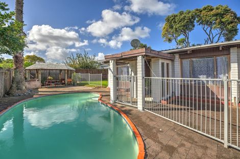 Photo of property in 10 Sealand Place, Mangere Bridge, Auckland, 2022