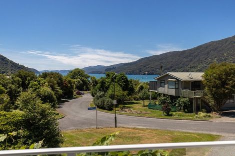 Photo of property in 1 Okiwa Place, Anakiwa, Picton, 7281