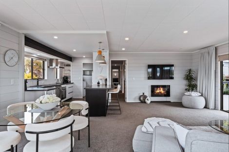 Photo of property in 13 Silich Street, Acacia Bay, Taupo, 3330