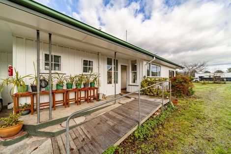 Photo of property in 11 Bell Street, Otane, 4202