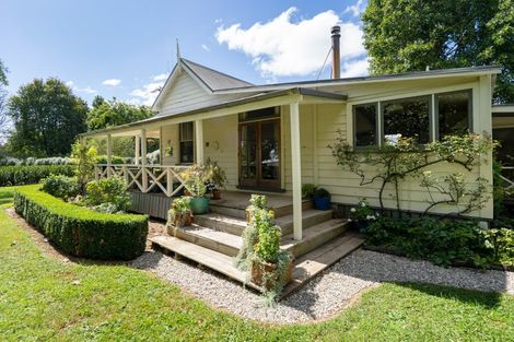 Photo of property in 4/191 Racecourse Road, Cambridge, 3493