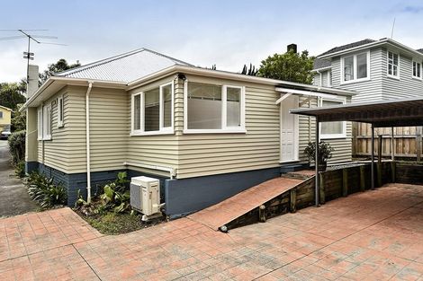 Photo of property in 74 Alford Street, Waterview, Auckland, 1026