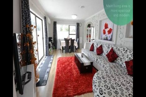 Photo of property in 80a Millbrook Road, Henderson, Auckland, 0612