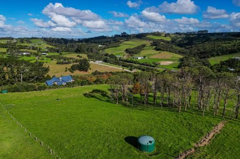 Photo of property in 487 Kanohi Road, Kaukapakapa, 0873