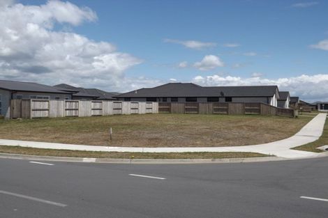 Photo of property in 58 Te Kio Crescent, Papamoa Beach, Papamoa, 3118