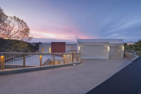 Photo of property in 22 Iles Lane, Cashmere, Christchurch, 8022