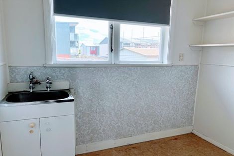 Photo of property in 65 Arimu Road, Papakura, 2110