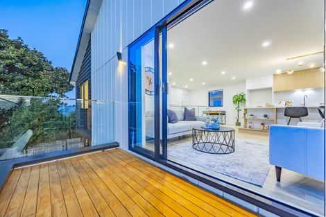 Photo of property in 3c Dawnhaven Drive, Te Atatu Peninsula, Auckland, 0610