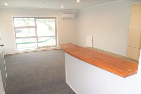 Photo of property in 8 Girton Terrace, Mount Cook, Wellington, 6021