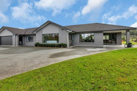 Photo of property in 19 Woodland Road, Maungaturoto, 0588