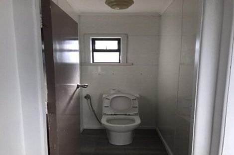 Photo of property in 614 Te Atatu Road, Te Atatu Peninsula, Auckland, 0610