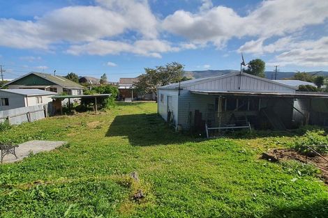 Photo of property in 24 Leonard Street, Waimate, 7924