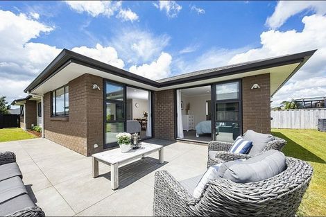 Photo of property in 12 Turpin Road, Riverhead, 0820