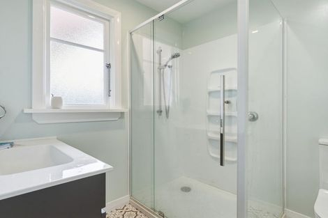 Photo of property in 122 Easther Crescent, Kew, Dunedin, 9012