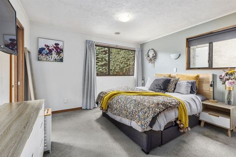 Photo of property in 8 Charthouse Lane, Whitby, Porirua, 5024