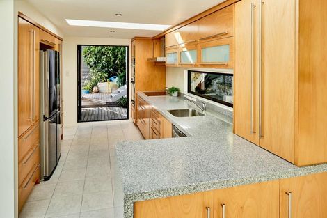 Photo of property in 19 Moana Road, Plimmerton, Porirua, 5026