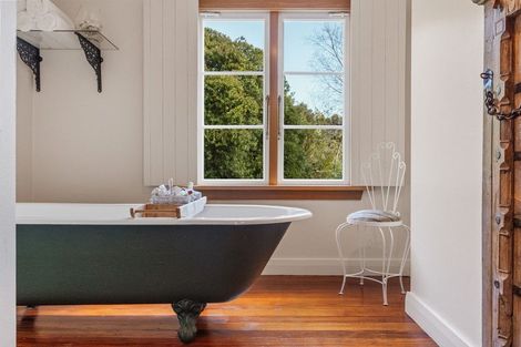 Photo of property in 1 Howard Street, Macandrew Bay, Dunedin, 9014
