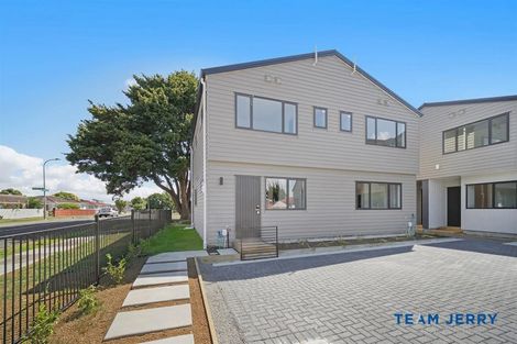 Photo of property in 1/32 Sunlands Drive, Manurewa, Auckland, 2102