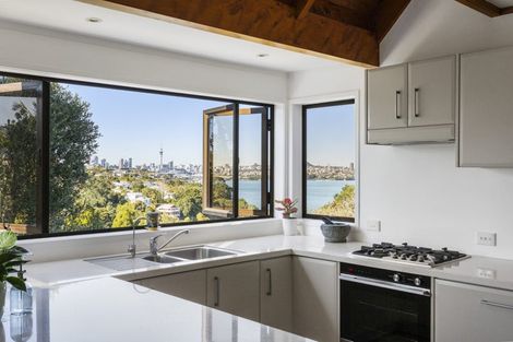 Photo of property in 7 Inkster Street, Birkenhead, Auckland, 0626