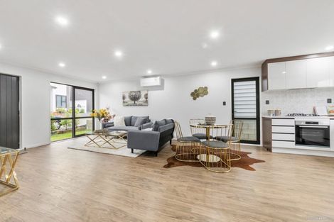 Photo of property in 2/50 Tiverton Road, Avondale, Auckland, 0600