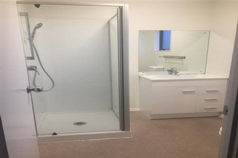 Photo of property in 2/9 Tyne Road, Forrest Hill, Auckland, 0620