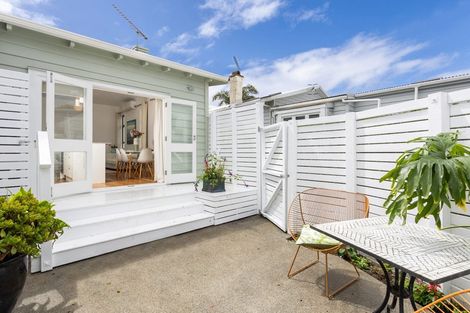 Photo of property in 47 Calgary Street, Mount Eden, Auckland, 1041