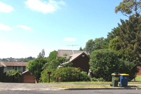 Photo of property in 8 Elmira Place, Browns Bay, Auckland, 0630