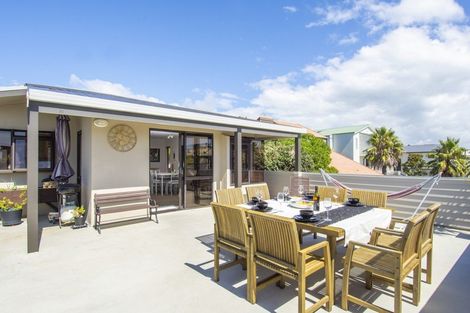 Photo of property in 120a Oceanbeach Road, Mount Maunganui, 3116