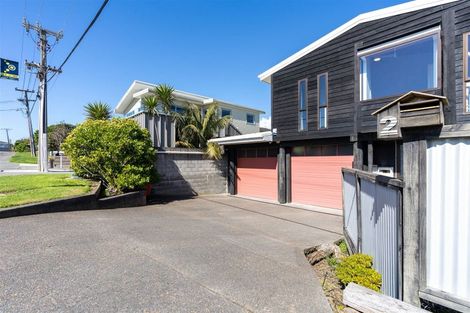 Photo of property in 2 Tahi Road, Paraparaumu Beach, Paraparaumu, 5032