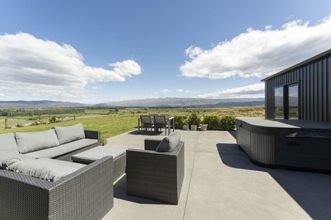 Photo of property in 77 Leaning Rock Road, Springvale, Alexandra, 9393