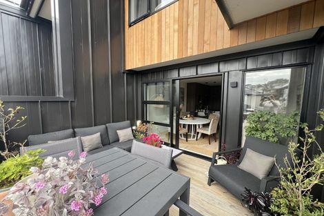 Photo of property in 7 Longshore Drive, Long Bay, Auckland, 0630