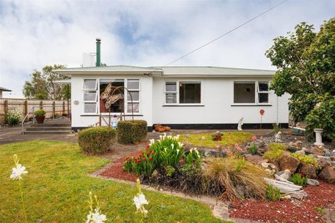 Photo of property in 16 Wilson Street, Bulls, 4818