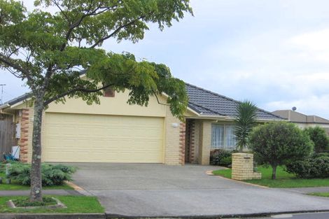 Photo of property in 72 Delmont Close, East Tamaki Heights, Auckland, 2016
