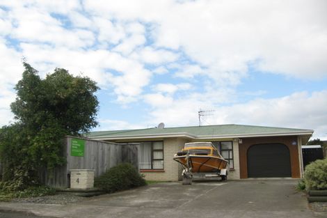 Photo of property in 4 Redwood Place, Te Awanga, 4102