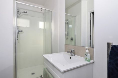 Photo of property in 1/4 Littler Place, Hamilton East, Hamilton, 3216