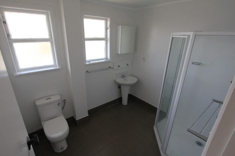 Photo of property in 8 Huxley Place, Glen Innes, Auckland, 1072