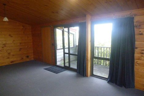 Photo of property in 6 Jacaranda Grove, Maungaraki, Lower Hutt, 5010